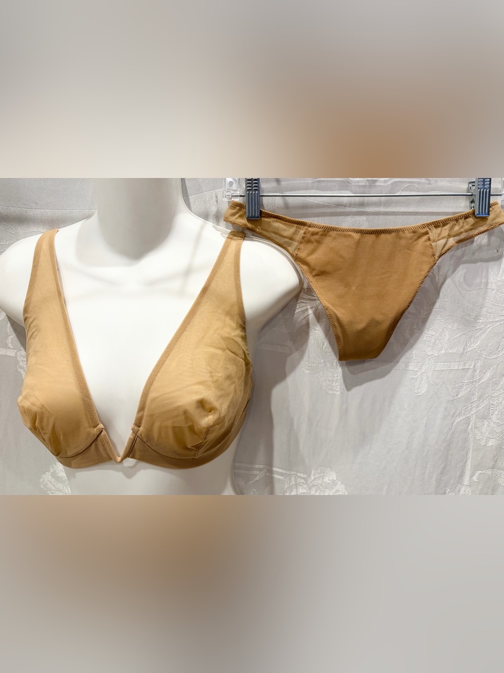 La Perla Sheer Mesh Nude Plunge Bra Size 36C 3 $200 & Matching Thong 2 S $65